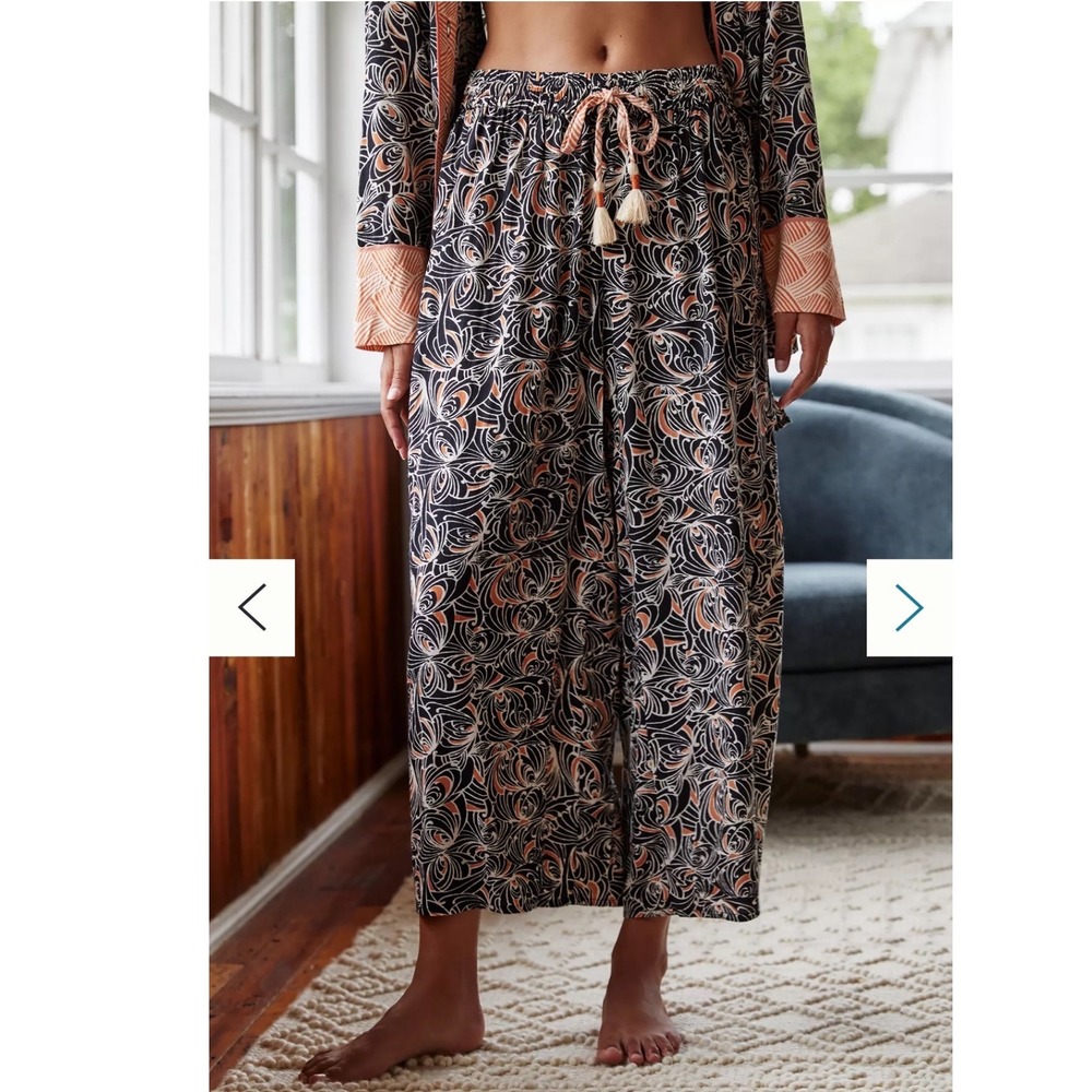 Anthropologie Wide Leg Lounge Pants Swirl Print Tassel Drawstring Black Coral M‎